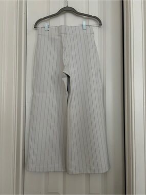 Cropped Wide-Leg Pinstripe Pants in Cream